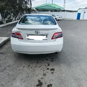 Toyota Camry 2011