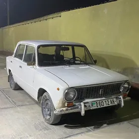 Lada 2104 1980