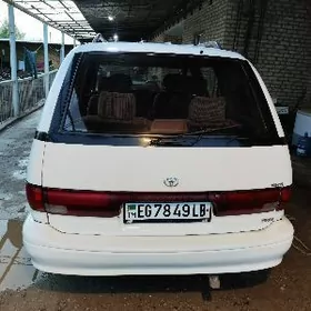 Toyota Previa 1995