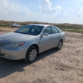 Toyota Camry 2004