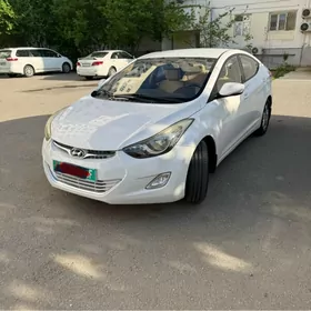 Hyundai Elantra 2011