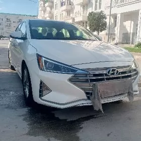 Hyundai Elantra 2020