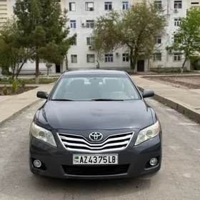 Toyota Camry 2011