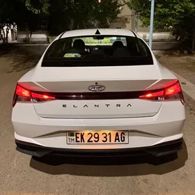 Hyundai Elantra 2021