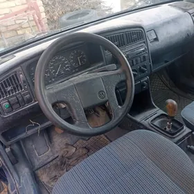 Volkswagen Passat 1992