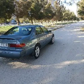 Toyota Camry 2001