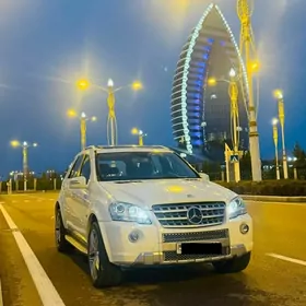 Mercedes-Benz ML350 2010