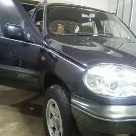 Chevrolet Niva 2006