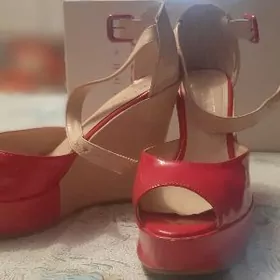 босоножки и туфли