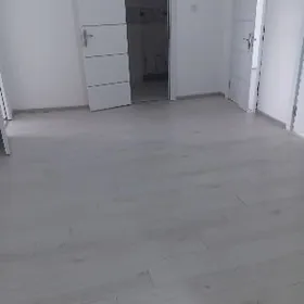 eyesinden Jay satyn aljak