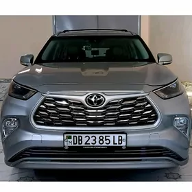 Toyota Highlander 2022