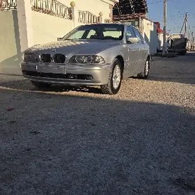 BMW E39 2003