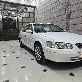 Toyota Camry 1998