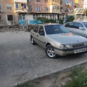 Opel Vectra 1989