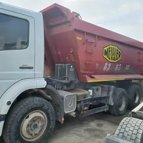 Mercedes-Benz ACTROS 3331 2014