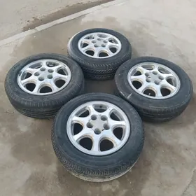 Mark disga teker R15