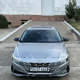 Hyundai Elantra 2022