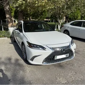 Lexus ES 350 2019