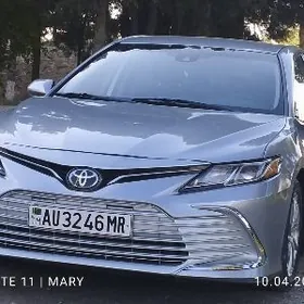Toyota Camry 2021