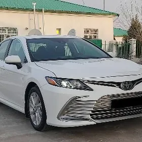 Toyota Camry 2023