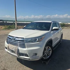 Toyota Highlander 2015