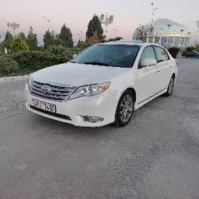 Toyota Avalon 2010