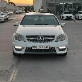 Mercedes-Benz C300 2010