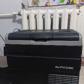 Холодельник Автомобил 50 литр