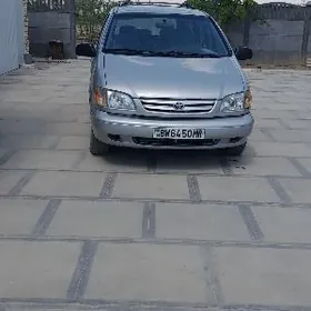 Toyota Sienna 2002