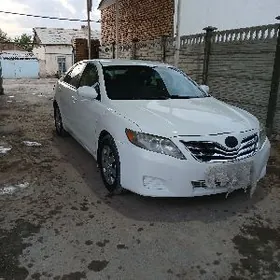 Toyota Camry 2010