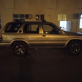 Nissan Pathfinder 2003