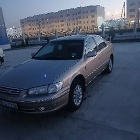 Toyota Camry 2000