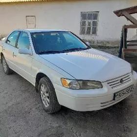 Toyota Camry 1998