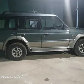 Mitsubishi Pajero 1993