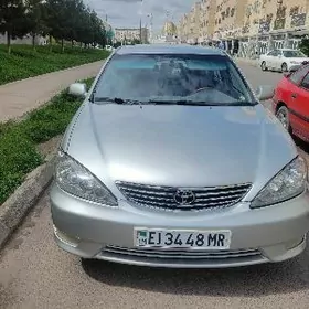 Toyota Camry 2005