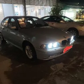 BMW E39 2003