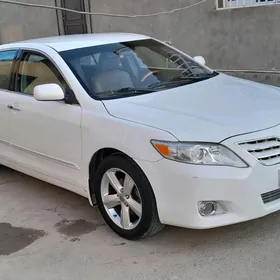 Toyota Camry 2010