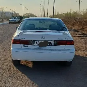 Toyota Camry 2001
