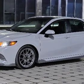 Toyota Camry 2020