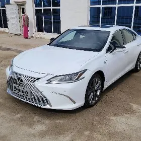 Lexus ES 350 2022