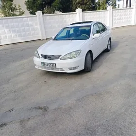 Toyota Camry 2004