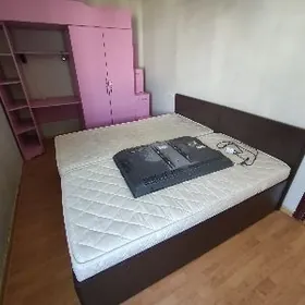 stenka krowat matrasly