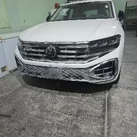 Volkswagen Touareg 2025