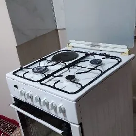 Газовая плита с духовкой