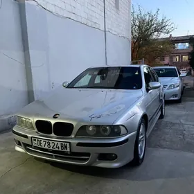 BMW E39 2000