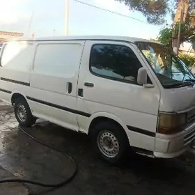 Toyota Hiace 1995