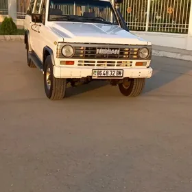 Nissan Patrol 1993