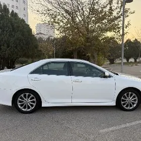 Toyota Camry 2013