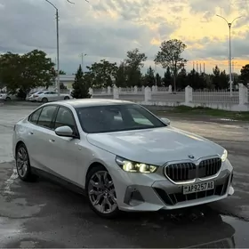 BMW 530 2024