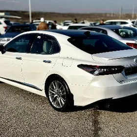 Toyota Camry 2023